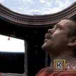 Канадский астронавт исполнил на МКС песню Дэвида Боуи Space Oddity